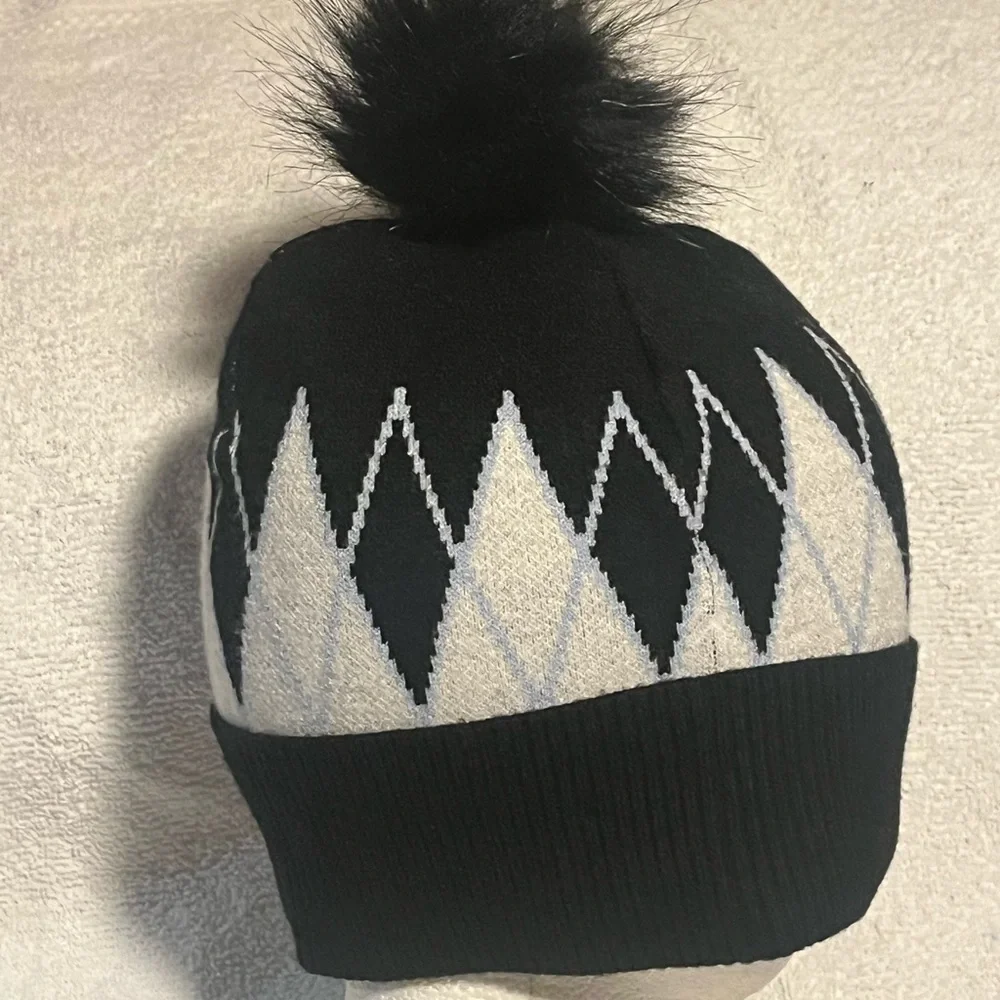 Tahari Faux Fur Pompom Winter Hat